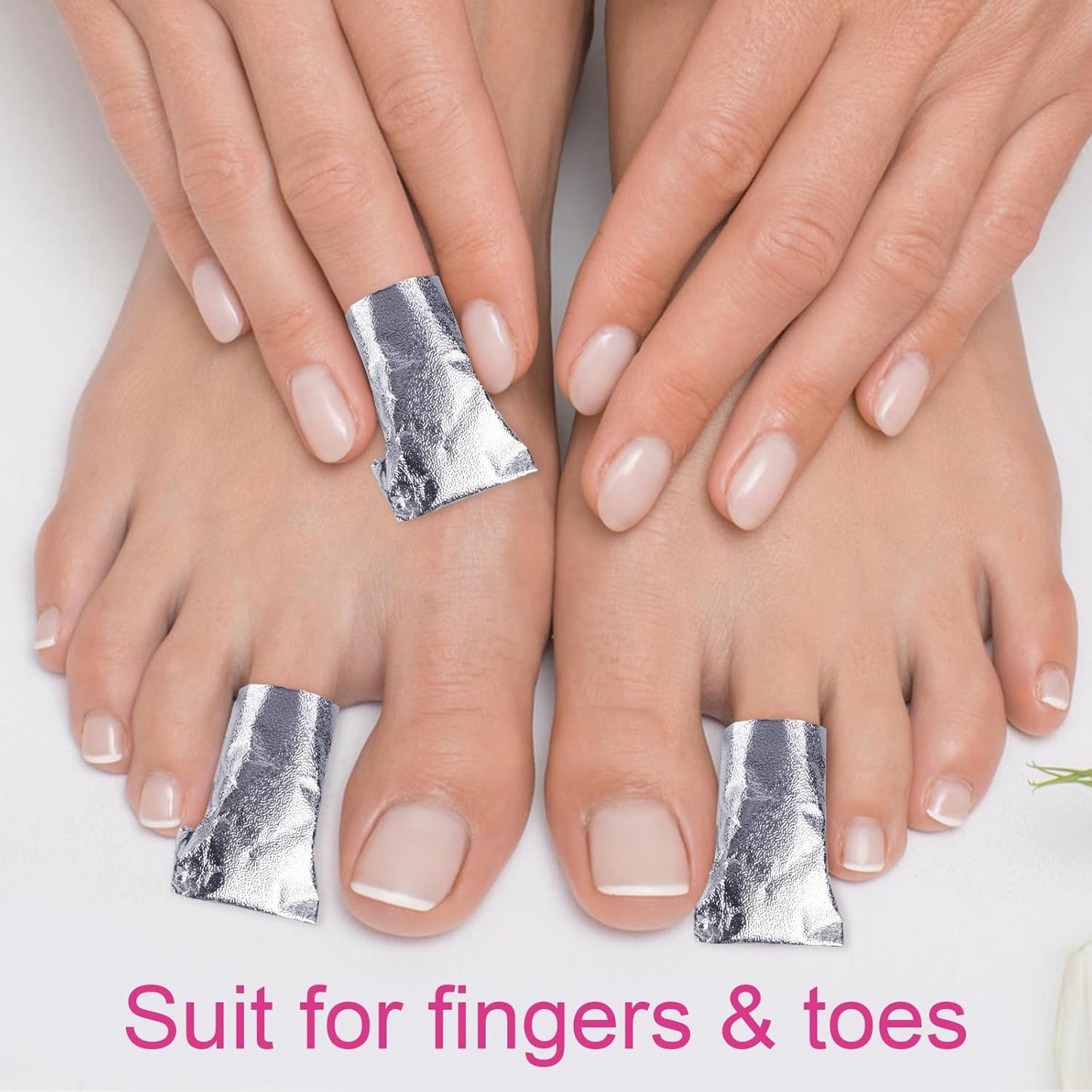 700 Pcs Nail Foil Nail Wraps with Pre-Attached Lint-Free Cotton Pads, Non Acetone Soak Off Nail Polish Remover Kit for Home Professional