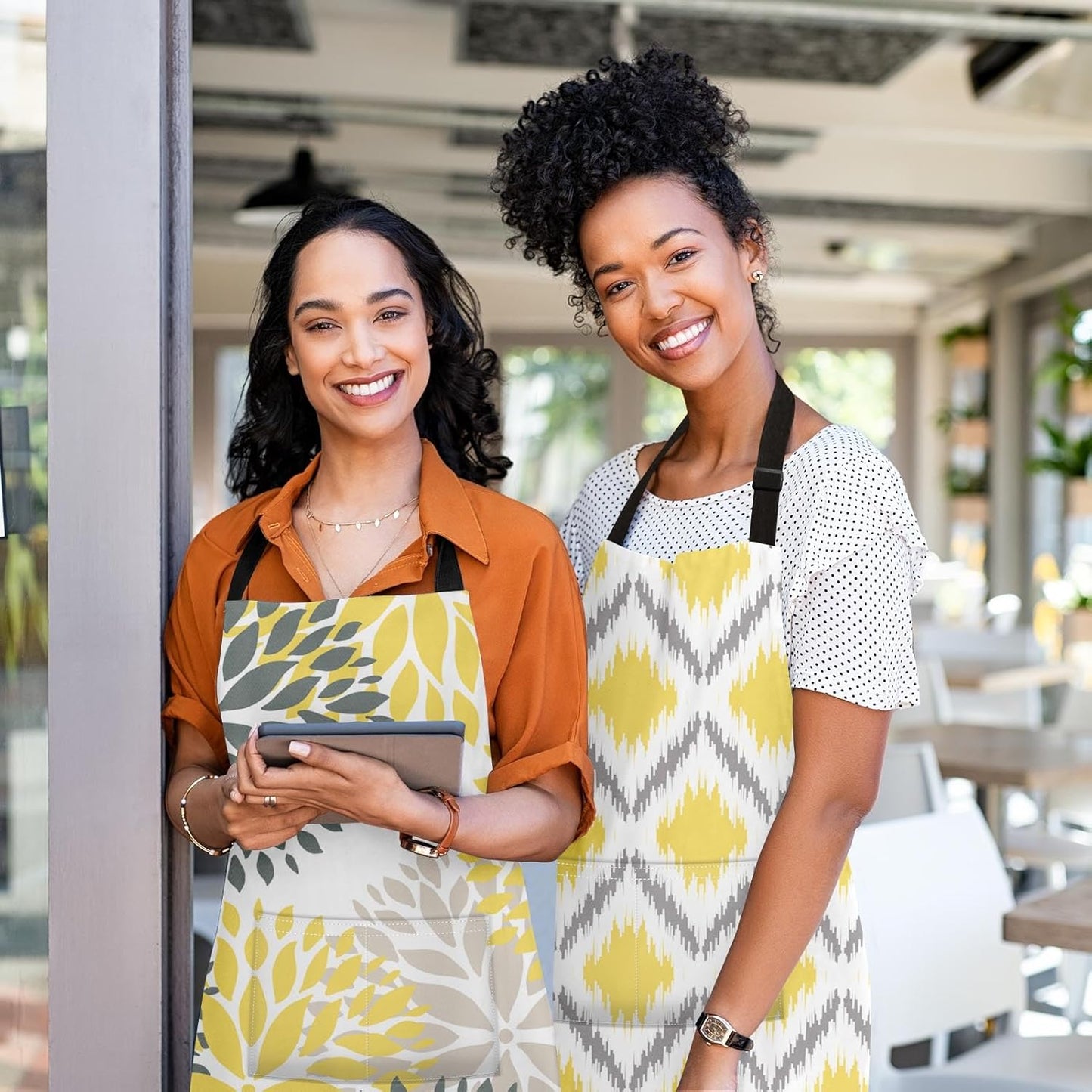 2 Pack Aprons, Dahlia Geometric Plaid Chevron Adjustable Bib Aprons with 2 Pockets for Women Men Couple Lovers Chef Home Kitchen Cooking Baking Gardening Grey Yellow Flowers Apron 32x28 Inches