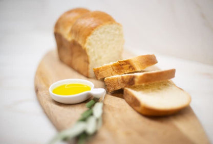 Extra Virgin Premium Olive Oil - Santa Maria Portuguese Olive Oil - 500 ml Bottle. This is a brand with almost 100 Years.