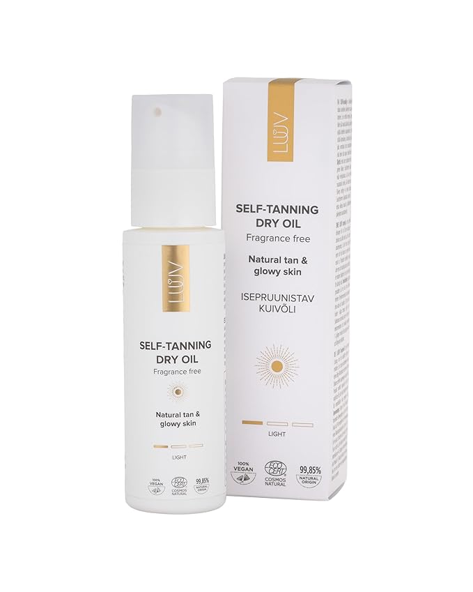 Self Tanning Dry Oil, Light tone, Ecocert COSMOS Natural certfied, gives a beautiful natural tan, no smell, natural, vegan, easy to use, streak free, hydrating and rejuvenating your skin