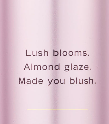 Victoria's Secret Velvet Petals Body Mist for Women, Perfume with Notes of Lush Blooms and Almond Glaze, 250 ml / 8.4 oz