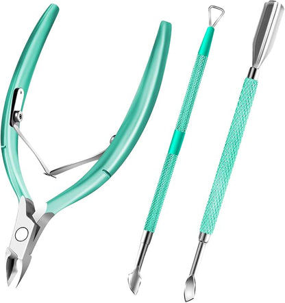 Cuticle trimmer with cuticle pusher