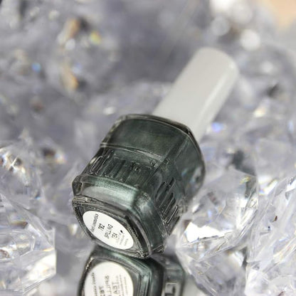 duri Nail Polish, 762 Spilling