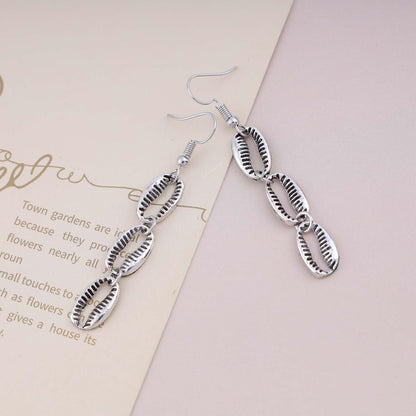 Boho Cowrie Shell Earrings Silver Shell Drop Earrings Vintage Sea Shell Earrings Long Metal Cowrie Earrings Jewelry for Women