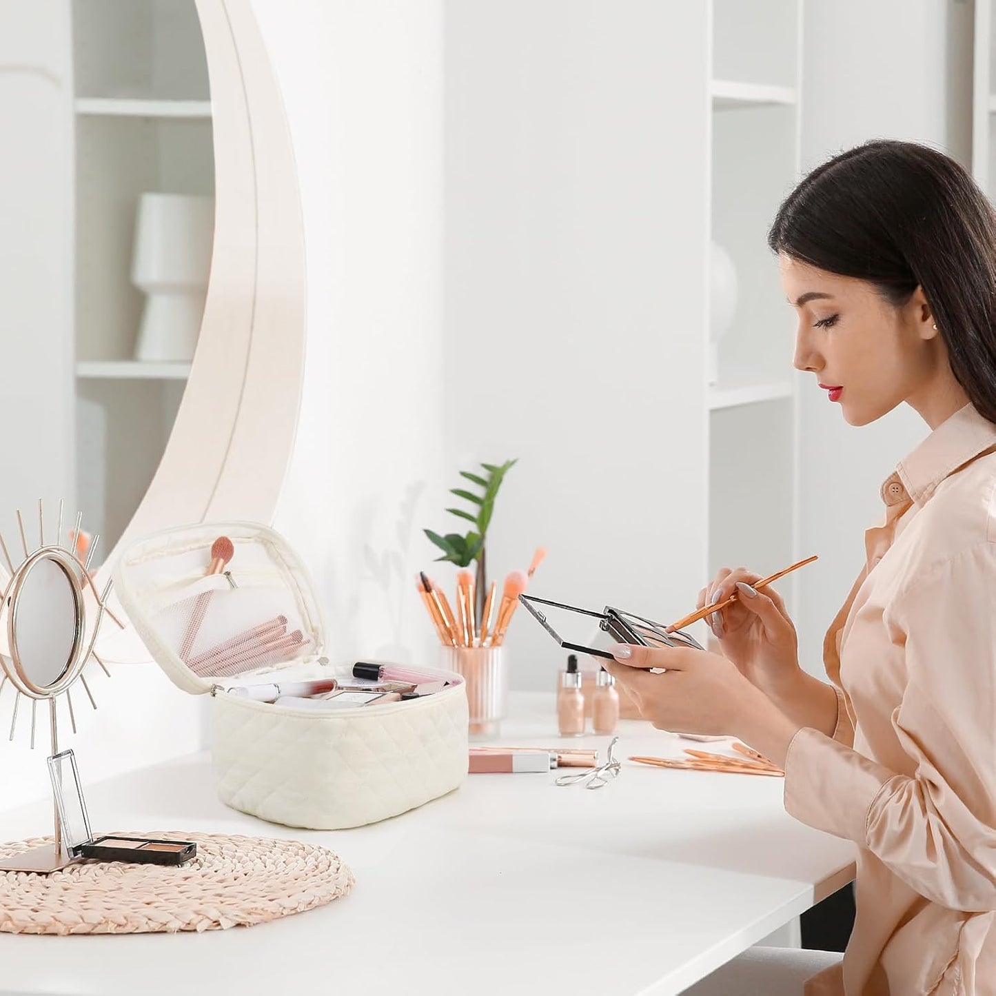 Prite Cotton Makeup Bag Quilted Makeup Bag Large Floral Cosmetic Bag for Women Cute Travel Toiletry Bag with Handle(Beige)