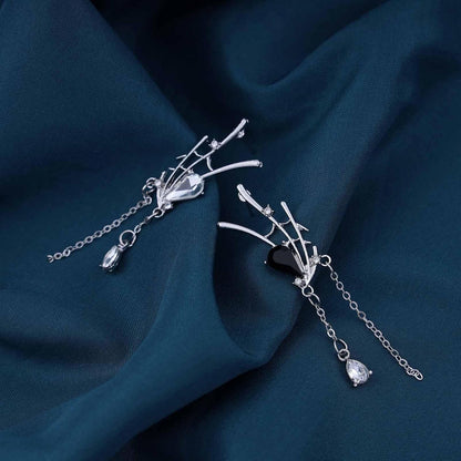 Gothic Spider Web Drop Earrings Teardrop Crystal Dangle Earrings Silver Long Cz Chain Earrings Spiderweb Halloween Earrings Jewelry for Women