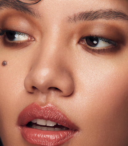 MAKE Beauty Eye Shaping Stylo - Cream Eyeshadow Stick. 4-in-1 Shape, Define, Contour, and Shade Eye Shadow for Versatile Makeup Looks. Long-Lasting Creamy Formula. Shade - Umber