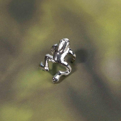 Vintage Frog Cuff Earrings Silver Frog Helix Wrap Earrings Fake Ear Cartilage Earrings Fun Animal Clip on Cuff Wrap Earrings Jewelry for Women and Girls Creative Gifts