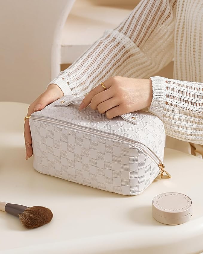 Eachy travel makeup bag,large capacity