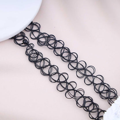 Black Velvet Choker Necklace Goth Balck Spider Dark Neckalce Punk Spider Velvet Suede Neckalce Dark Spider Pendant Necklace Jewelry for Women and Girls Gifts