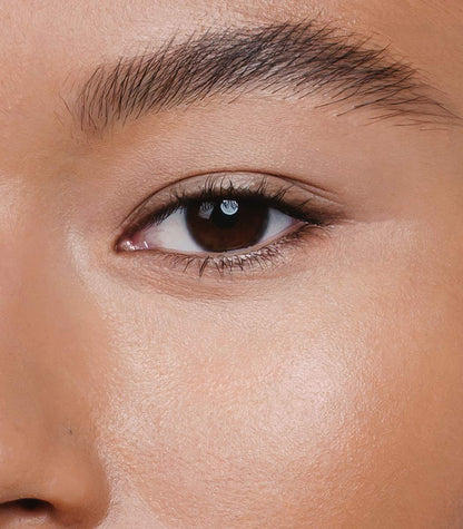 MÁDARA Organic Skincare | Luminous Perfecting Concealer 45 ALMOND – 4ml, Dewy finish, With hyaluronic acid, Natural concealer for dark circles and blemishes, Vegan, COSMOS natural certified.