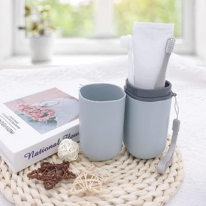 HEIPINIUYE Light Blue Travel Toothbrush Holder, Toothbrush and Toothpaste Travel Case Portable Toothbrush Holder with Cover for Traveling Bathroom Business Camping School