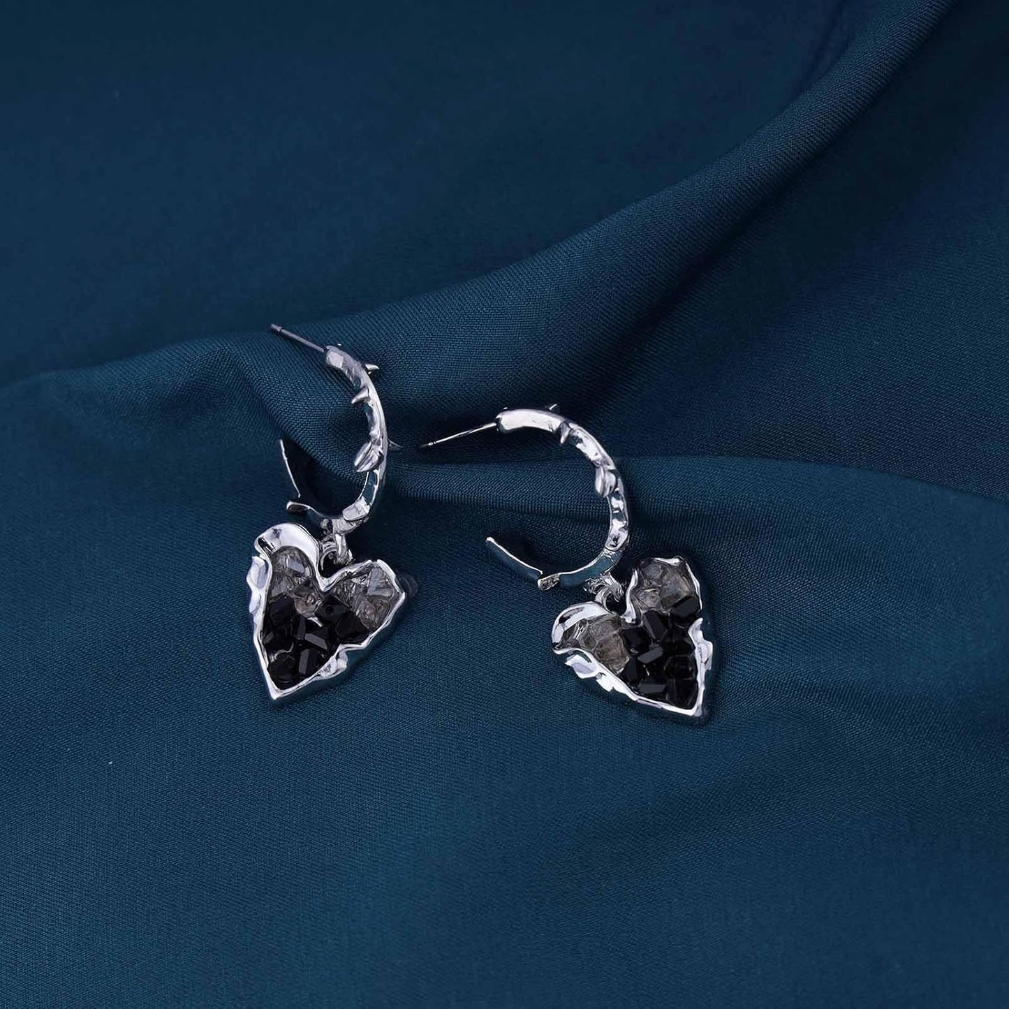 Punk Heart Dangle Earrings Black Onyx Heart Earrings Silver Open Circle Hoop Earrings Gothic Heart Drop Earrings Jewelry for Women