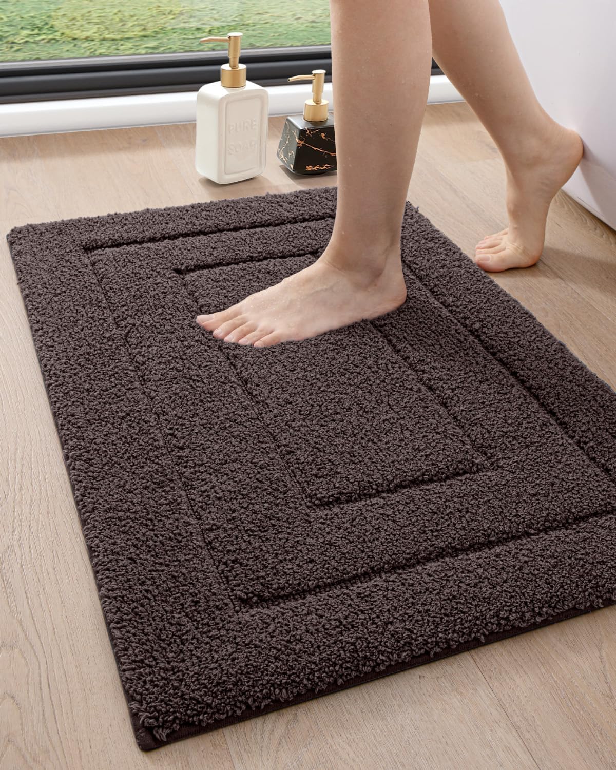 DEXI Bathroom Rug 32x20, Non Slip Washable Bath Mat for Shower Floor, Absorbent Soft Bathmat with Rubber Backing, Quick Dry Microfiber Carpet, Brown