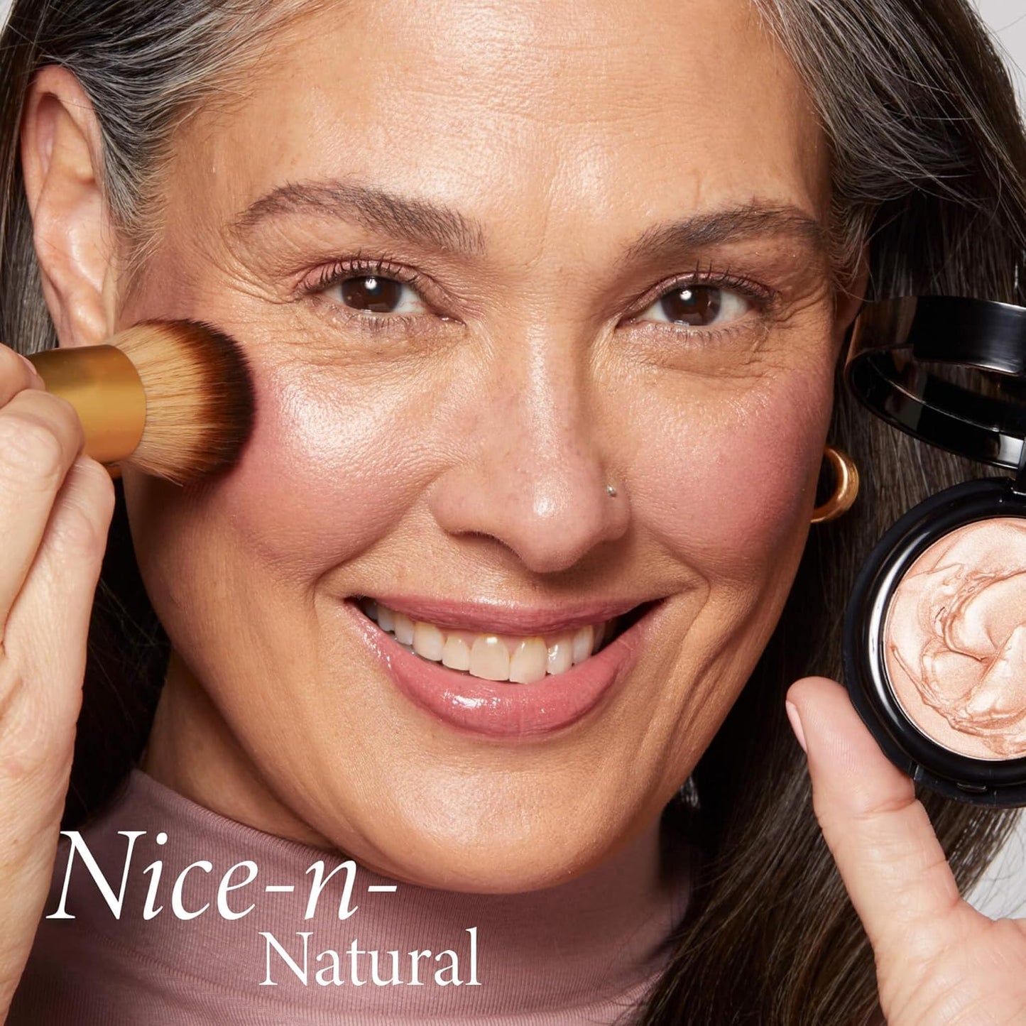 LAURA GELLER NEW YORK The Wonder Brush, Makeup Brush with Wooden Handle, Apply The Wonder Balm, Cream & Liquid Blush, Even Application and Blending