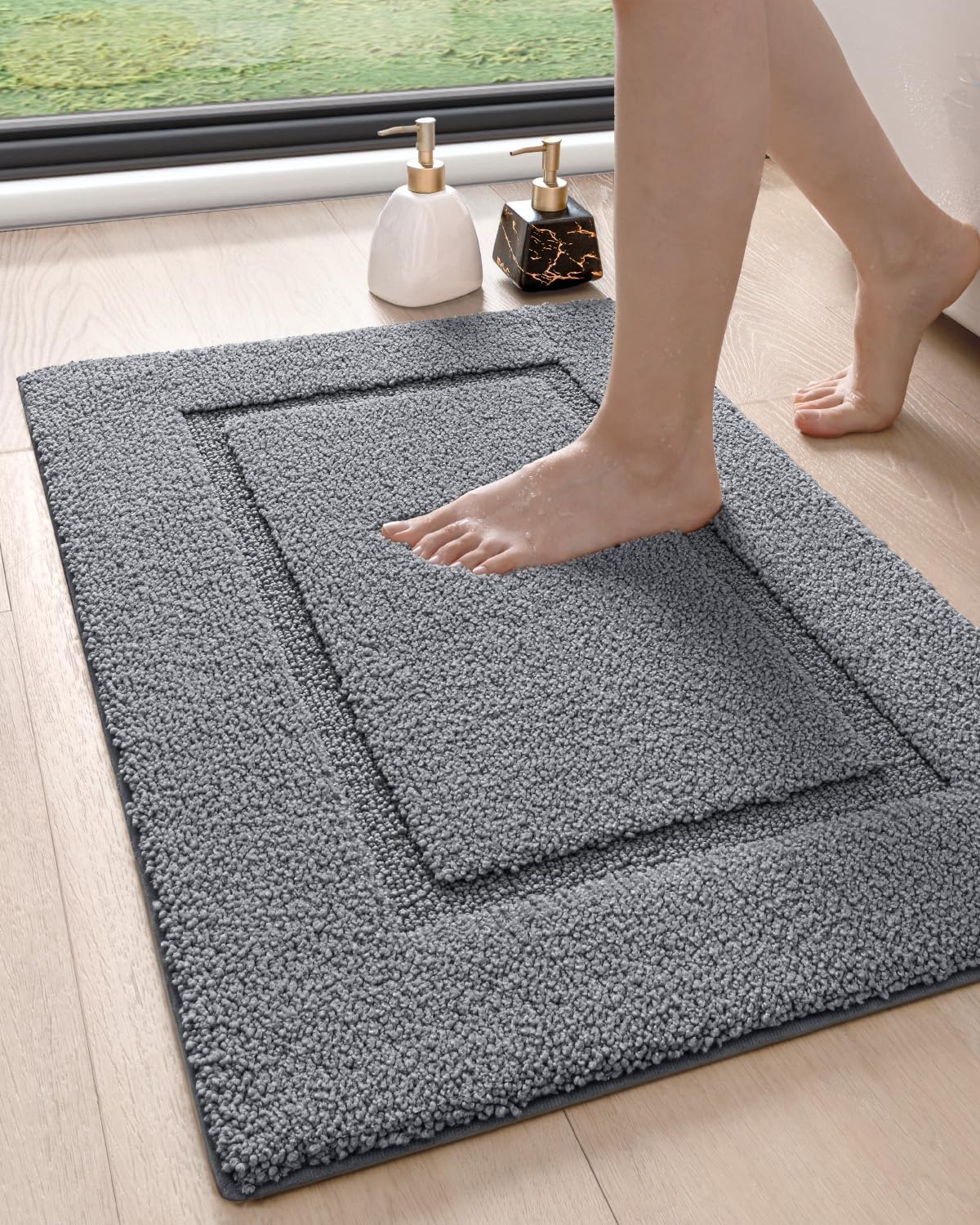 DEXI Bathroom Rugs 24x16, Washable Non Slip Bath Mat for Shower Floor, Absorbent Quick Dry Bathmat with Rubber Backing, Ultra Soft Plush Carpet for Tub, Grey