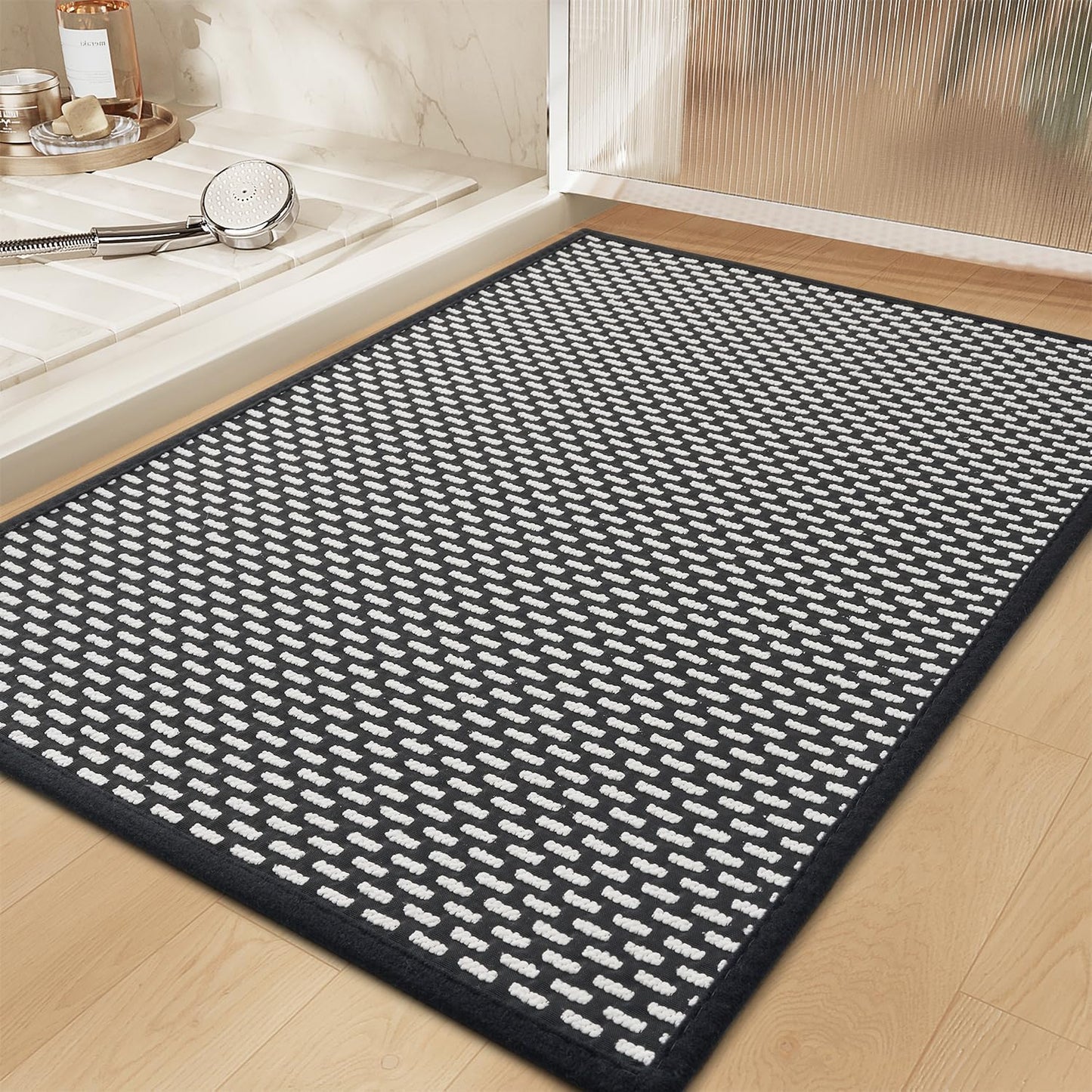 RESARE Non Slip Bath Mat - Machine Washable Bathroom Rugs, Super Absorbent, 20"x32" Black