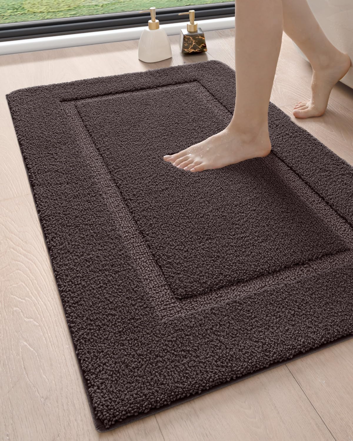 DEXI Bathroom Rugs 43x24, Washable Non Slip Bath Mat for Shower Floor, Absorbent Quick Dry Bathmat with Rubber Backing, Ultra Soft Plush Carpet for Tub, Brown
