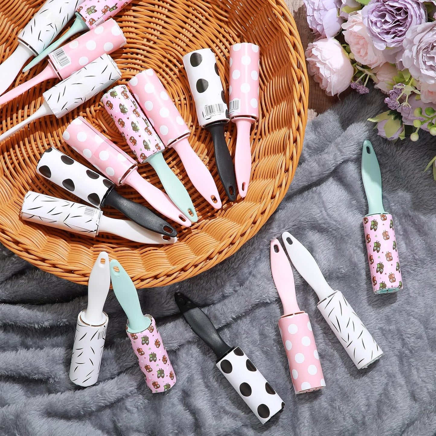 Hushee 60 Pcs Bulk Mini Lint Roller for Pet Hair and Clothes Lint Roller Travel Size Removers Sticky Removing Tool for Travel, Gift Bags, Furniture, Car Seat