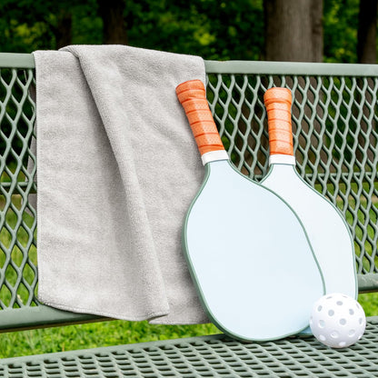 S&T INC. Microfiber Gym Towels, Yoga Towel for Home and Gym Bag, 16 Inch x 27 Inch, 3 Pack