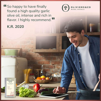 Fresh Garlic Olive Oil by Oliviers & Co. | Italian Extra Virgin Olive Oil for Cooking & Dipping | Gourmet Flavored EVOO, Cold Pressed, All-Natural (8.45 Fl Oz (Pack of 1), Fresh Garlic)