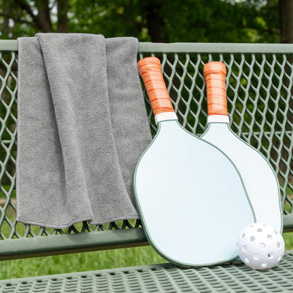 S&T INC. Microfiber Gym Towels, Yoga Towel for Home and Gym Bag, 16 Inch x 27 Inch, 3 Pack