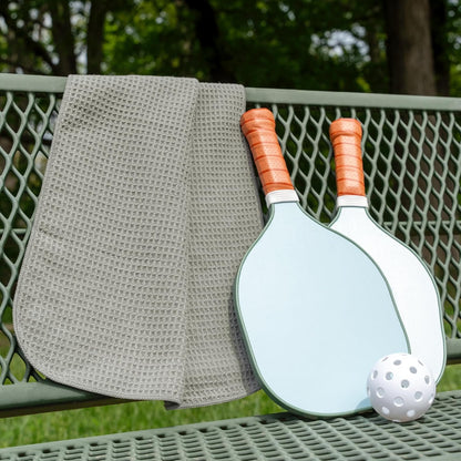 S&T INC. Microfiber Gym Towels, Yoga Towel for Home and Gym Bag, 16 Inch x 27 Inch, 3 Pack